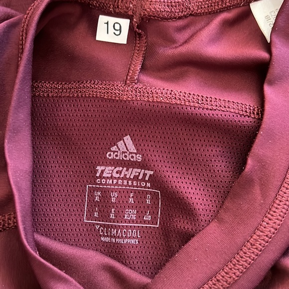 NWOT{Adidas}Mens Sz XL Maroon Long Sleeve Techfit Compression Climacool T-shirt - Picture 3 of 5